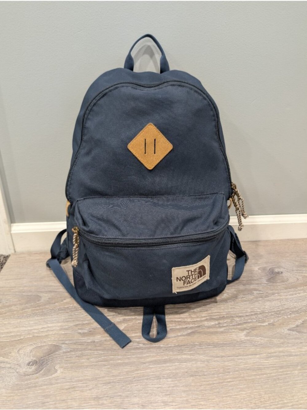 The North Face Berkeley Daypack Backpack Urban Navy Blue Heritage Book Bag